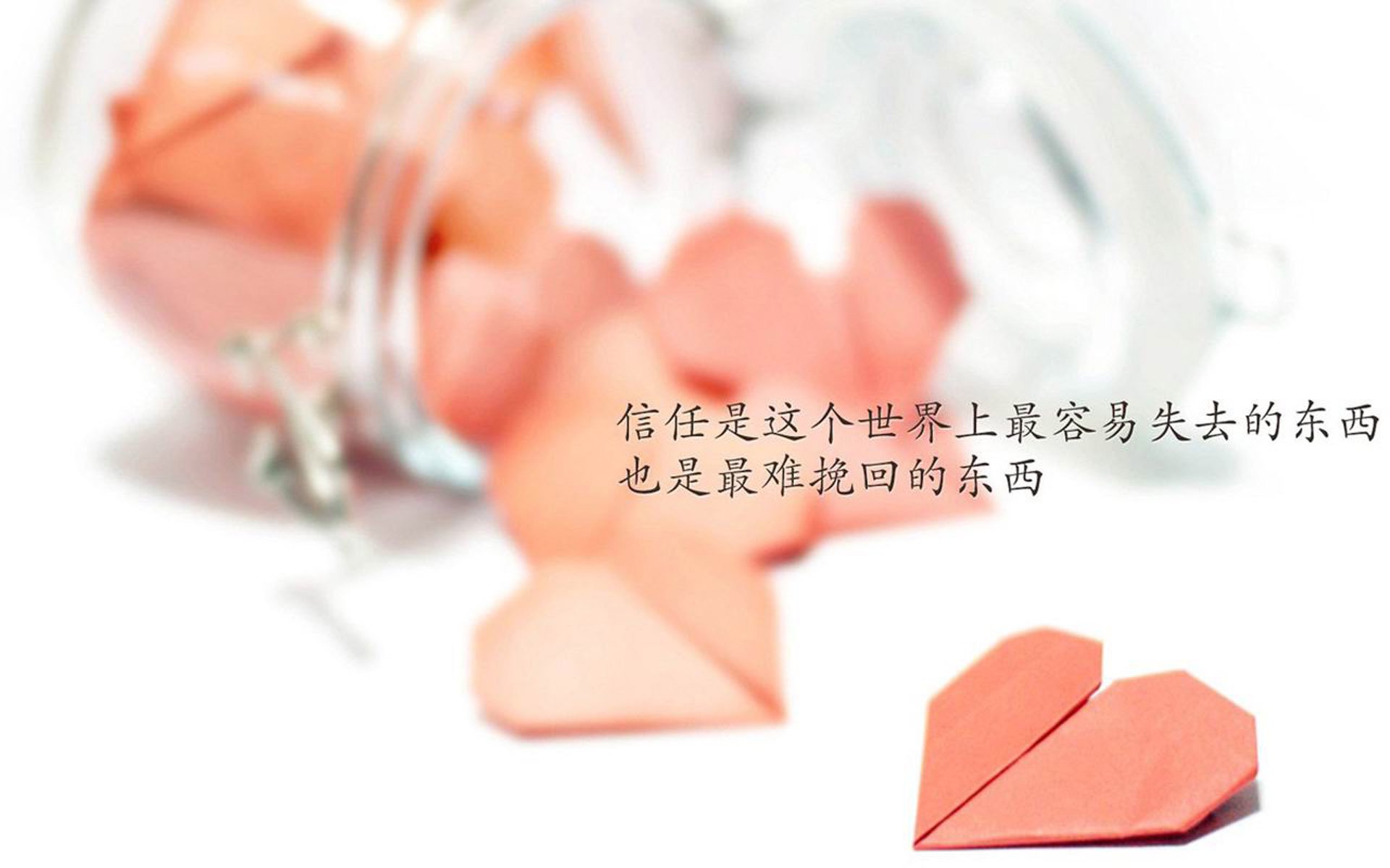 【罚分揭秘】裁判如何快速判断犯规点，确保比赛流畅，裁判的犯规手势